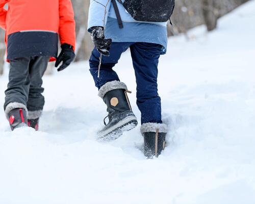 How to choose the right shoes for winter hiking