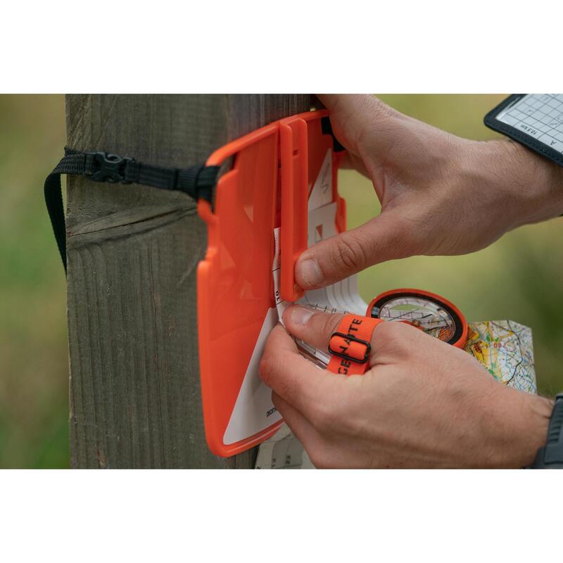 PACK OF 10 ORIENTEERING CONTROL POINTS WITH BUILT-IN PUNCH HOLE