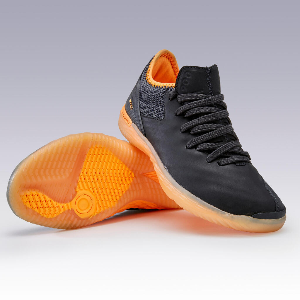 Kids' Futsal Trainers Eskudo 900 - Black/Orange