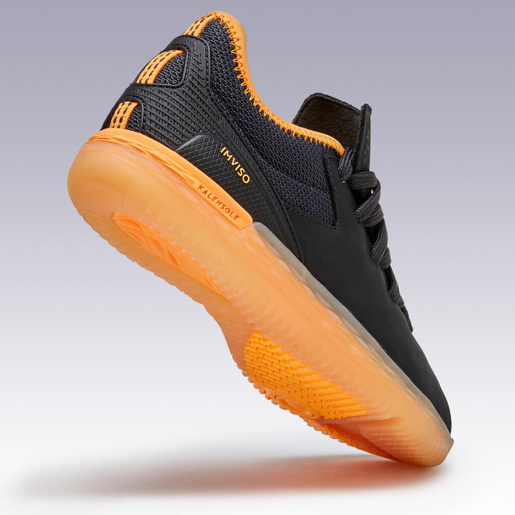 Kids' Futsal Trainers Eskudo 900 - Black/Orange