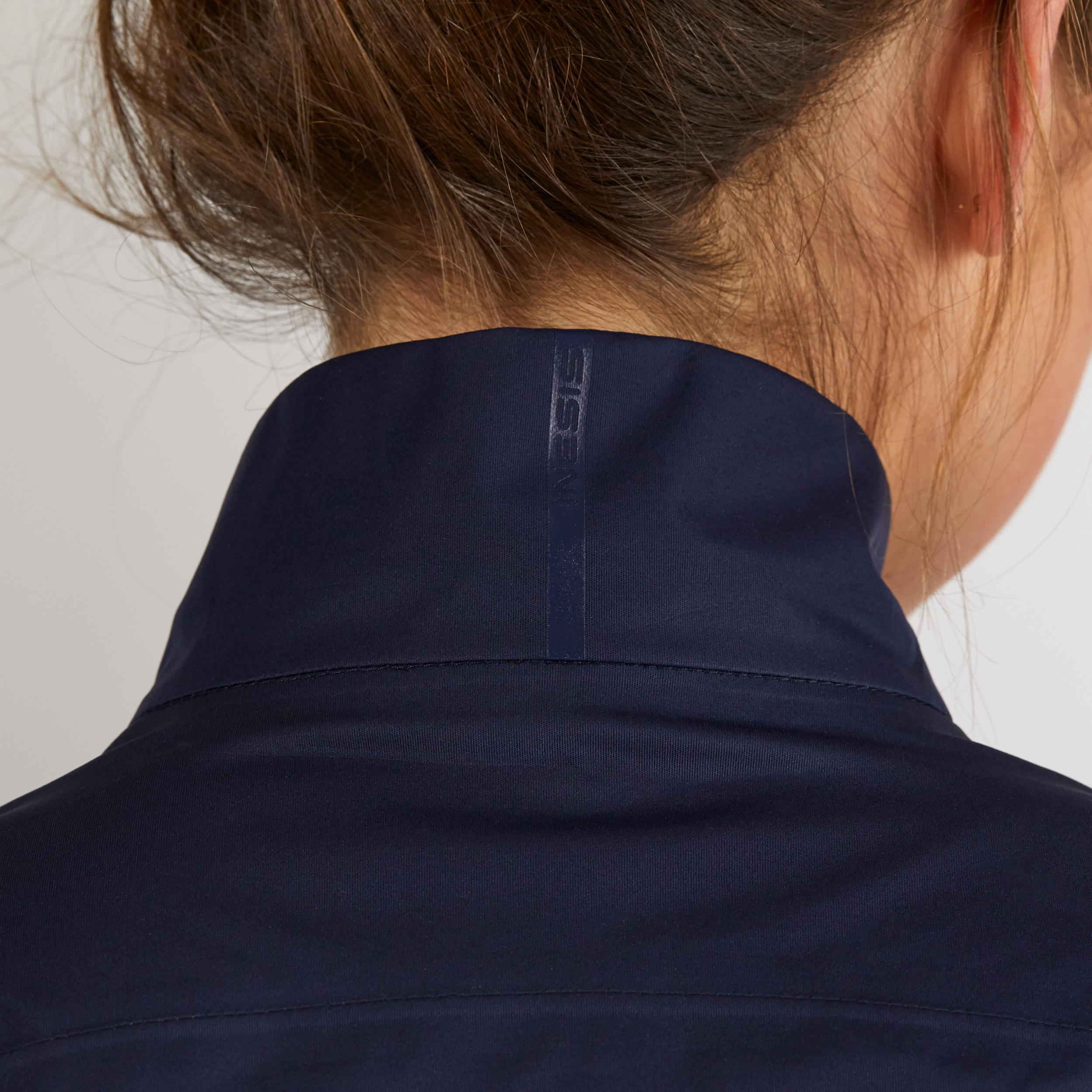 Women s golf waterproof rain jacket RW500 navy blue Decathlon