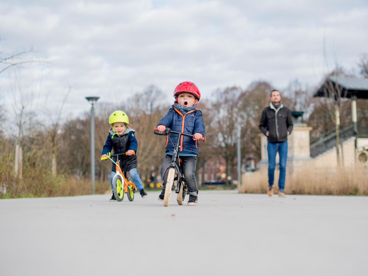 Draisienne Ou Tricycle Comment Se Decider