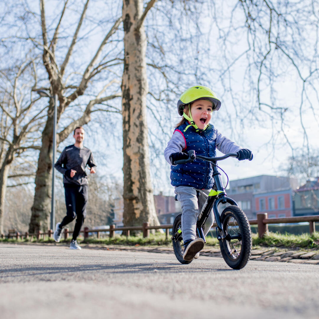 Draisienne Ou Tricycle Comment Se Decider