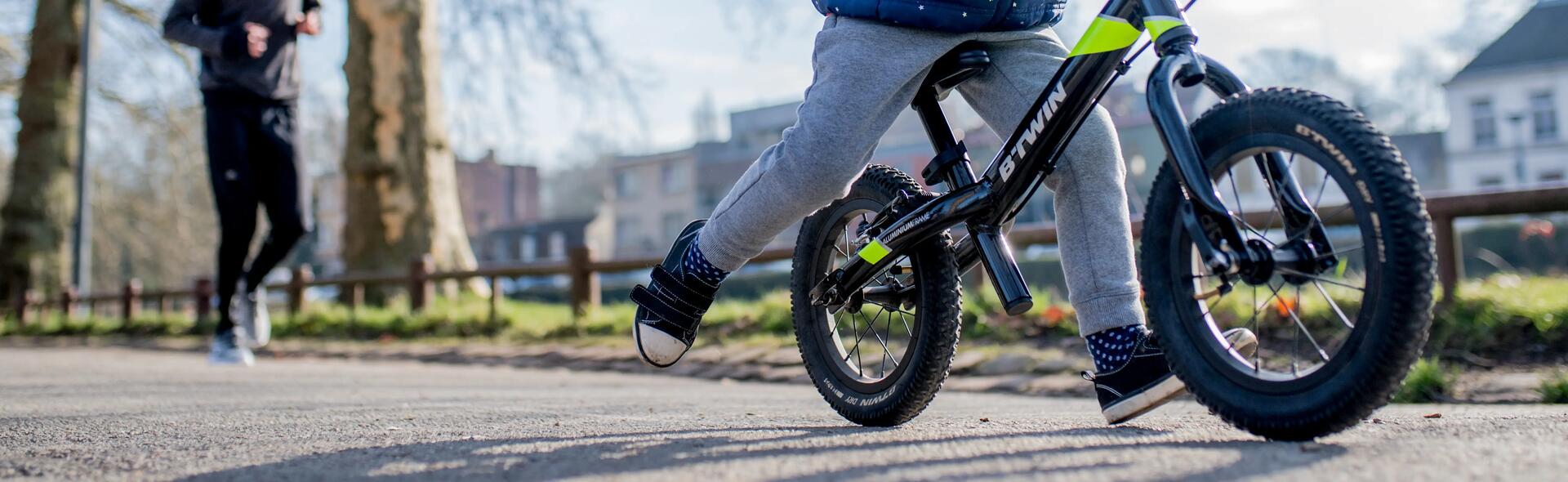 HOW TO RIDE A BALANCE BIKE?