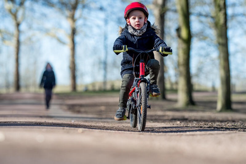 Je kind leren fietsen: 4 praktische oefeningen