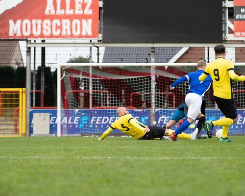 Hoe je positioneren op een voetbalveld?