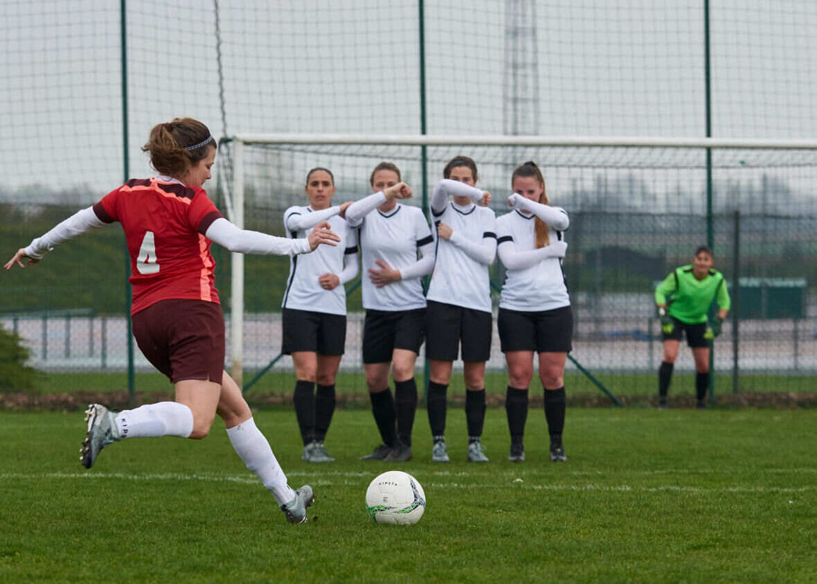 4 stereotypes about women's football