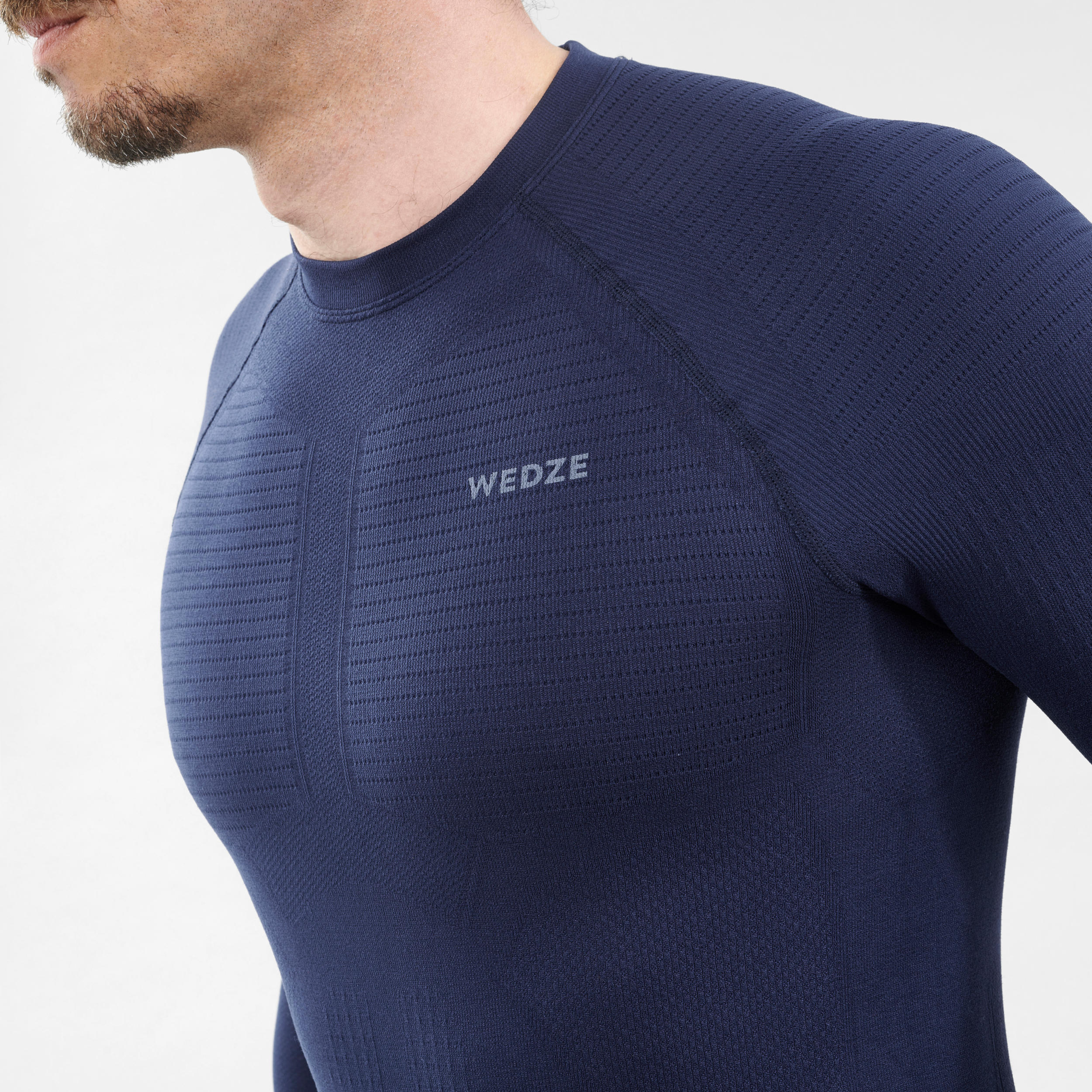 Men's Warm, Comfortable Seamless Skiing Base Layer 500 I-soft - Black and Blue 5/5