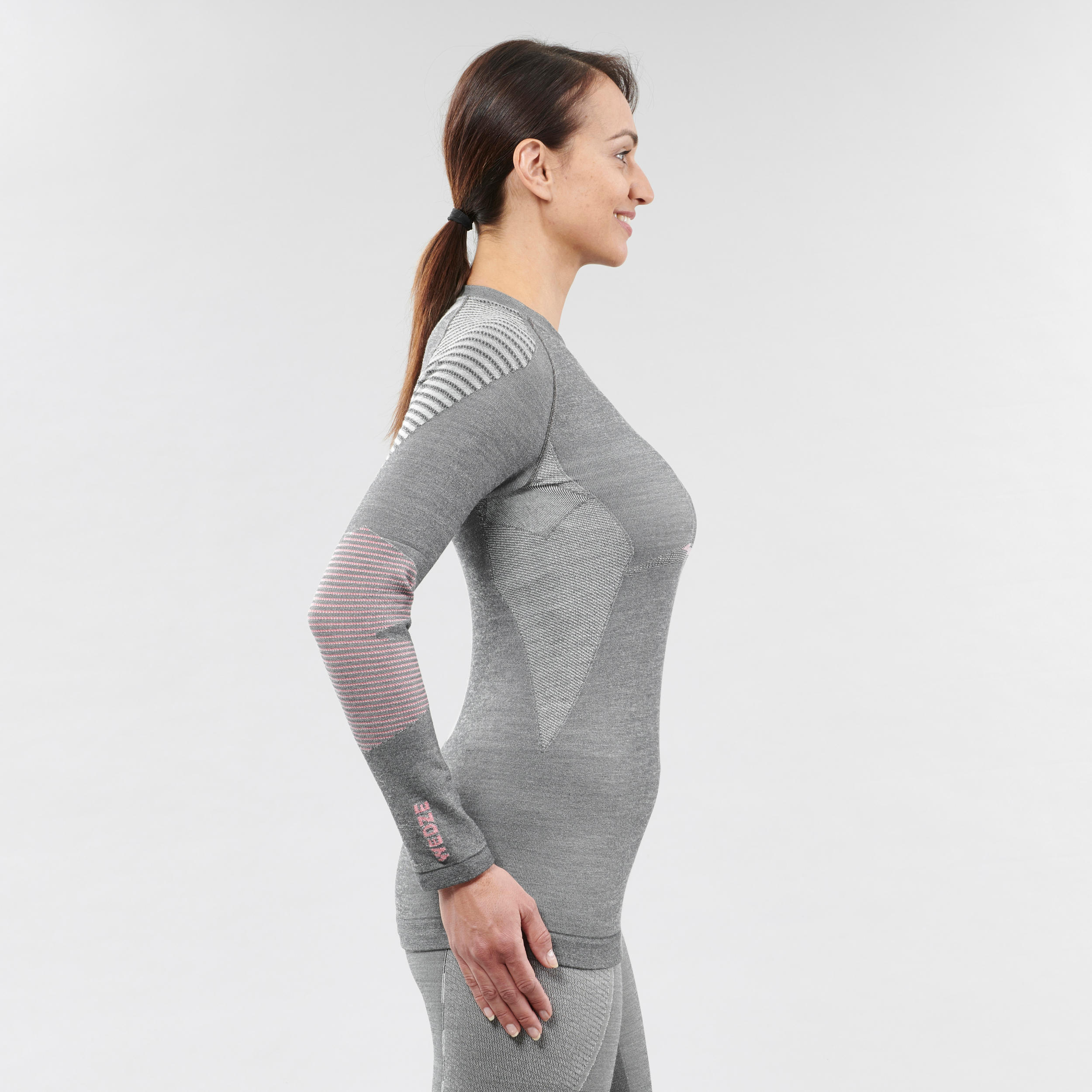 Women's 900 Merino wool seamless thermal base layer ski top - grey/pink 3/5