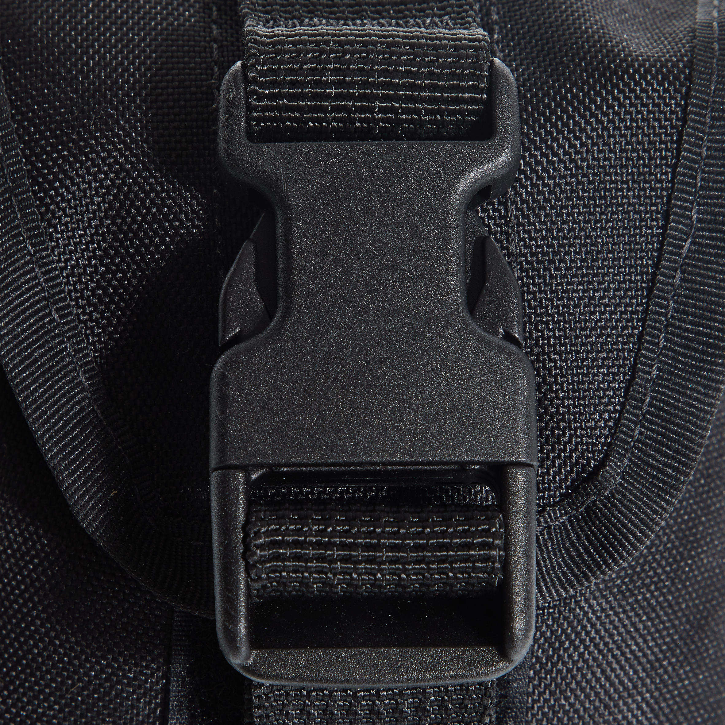 SCD Buoyancy Compensator Back Weight Pocket 5/5