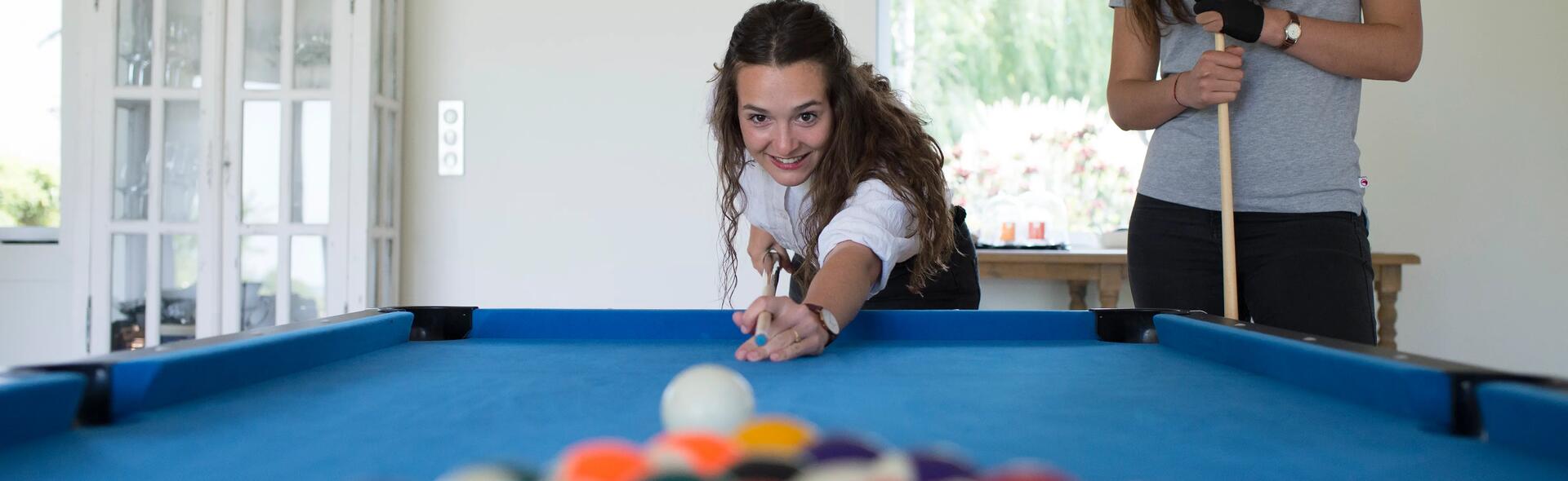 BILLARD