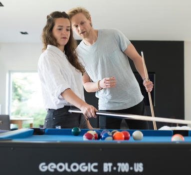 LE BILLARD N'EST PAS UN SPORT D'HOMME LE BILLARD N'EST PAS UN SPORT D'HOMME