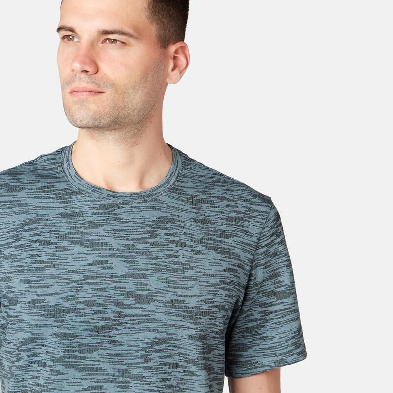 T-Shirt 500 regular Pilates Gym douce homme gris avec motif
