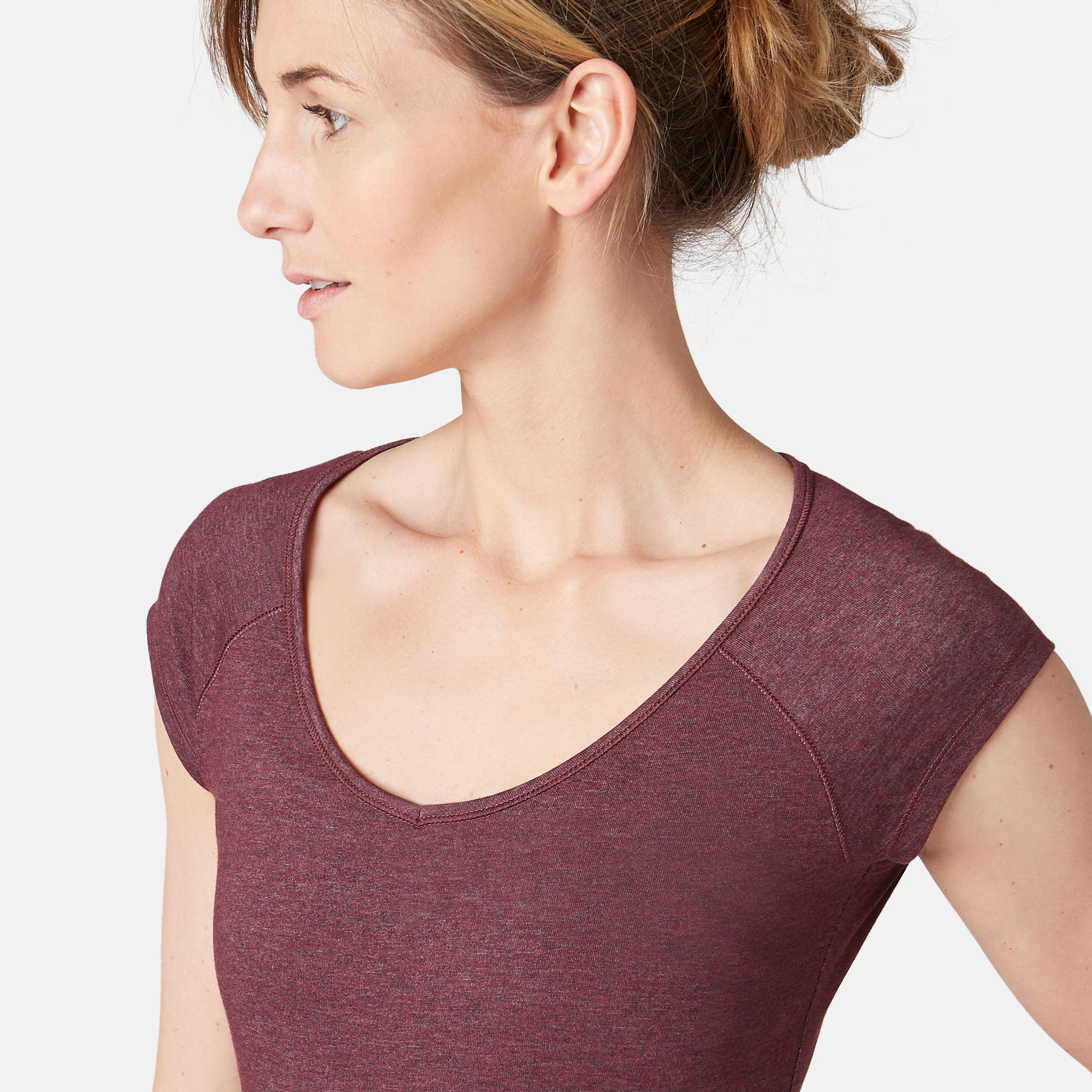 500 Women's Slim-Fit Gentle Gym & Pilates T-Shirt - Mottled Burgundy 5/7