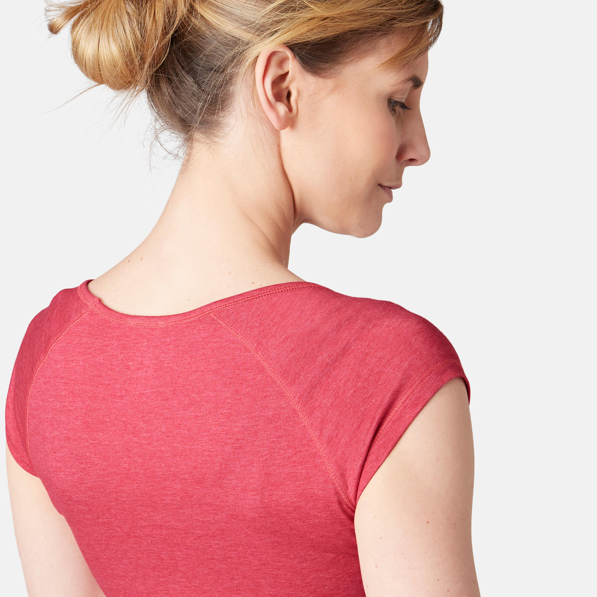 500 Women's Slim-Fit Gentle Gym & Pilates T-Shirt - Mottled Pink 6/7