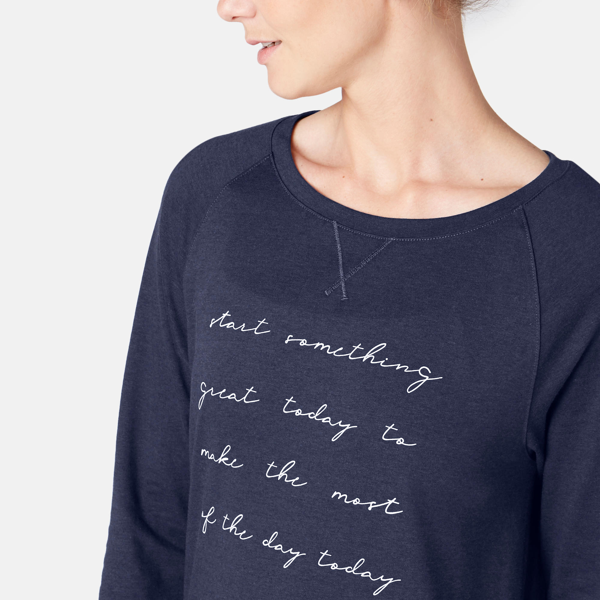 500 Women's Long-Sleeved Pilates & Gentle Gym T-Shirt - Navy Blue Print 5/7