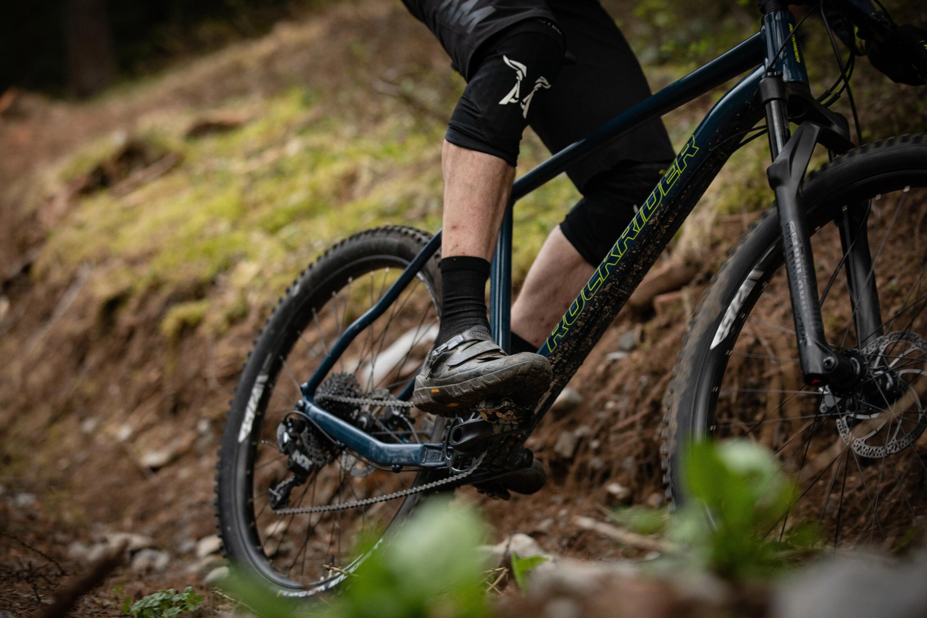 MOUNTAIN BIKE ROCKRIDER AM 100 HARDTAIL 18/22