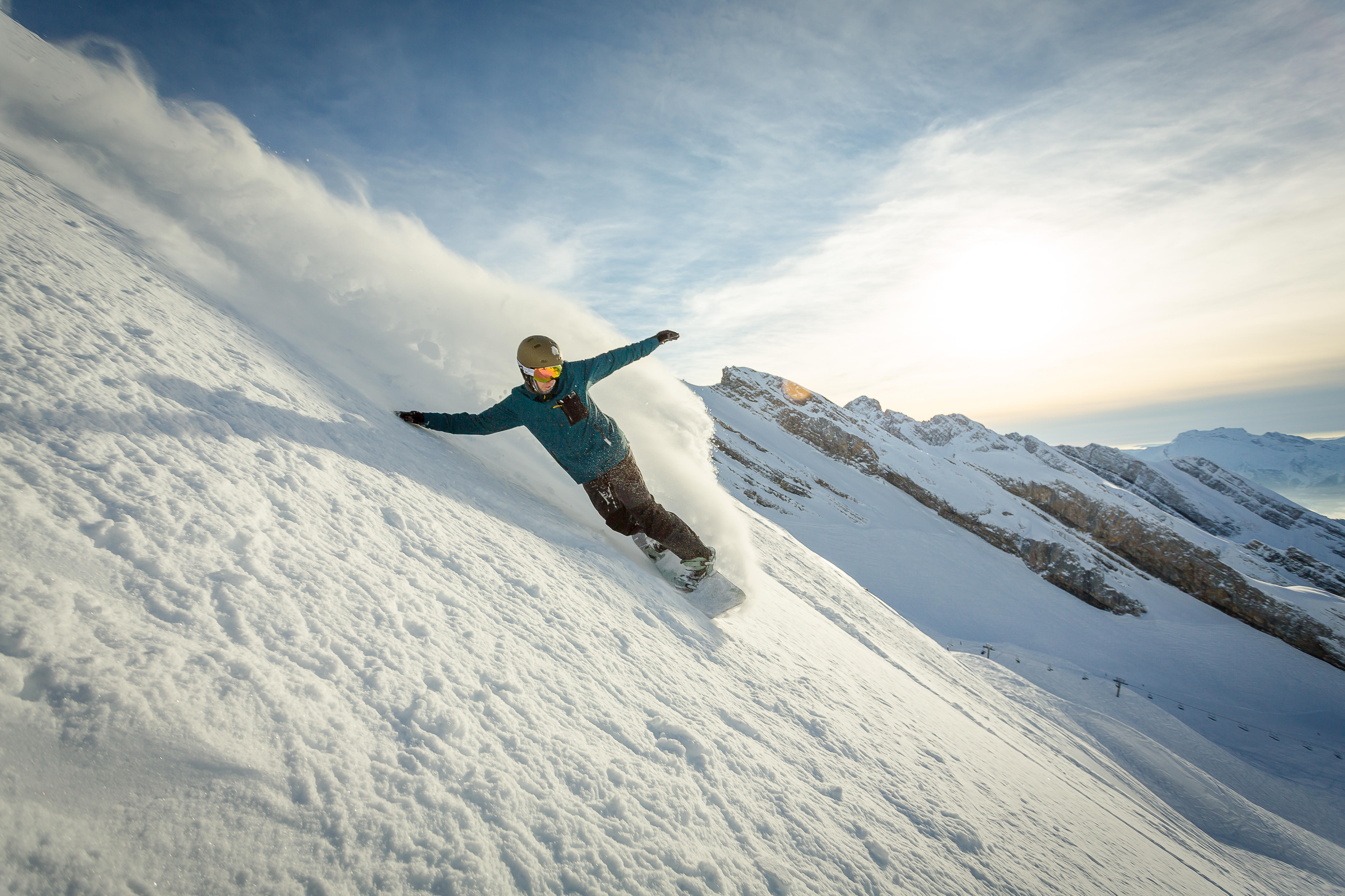 Snowboarder