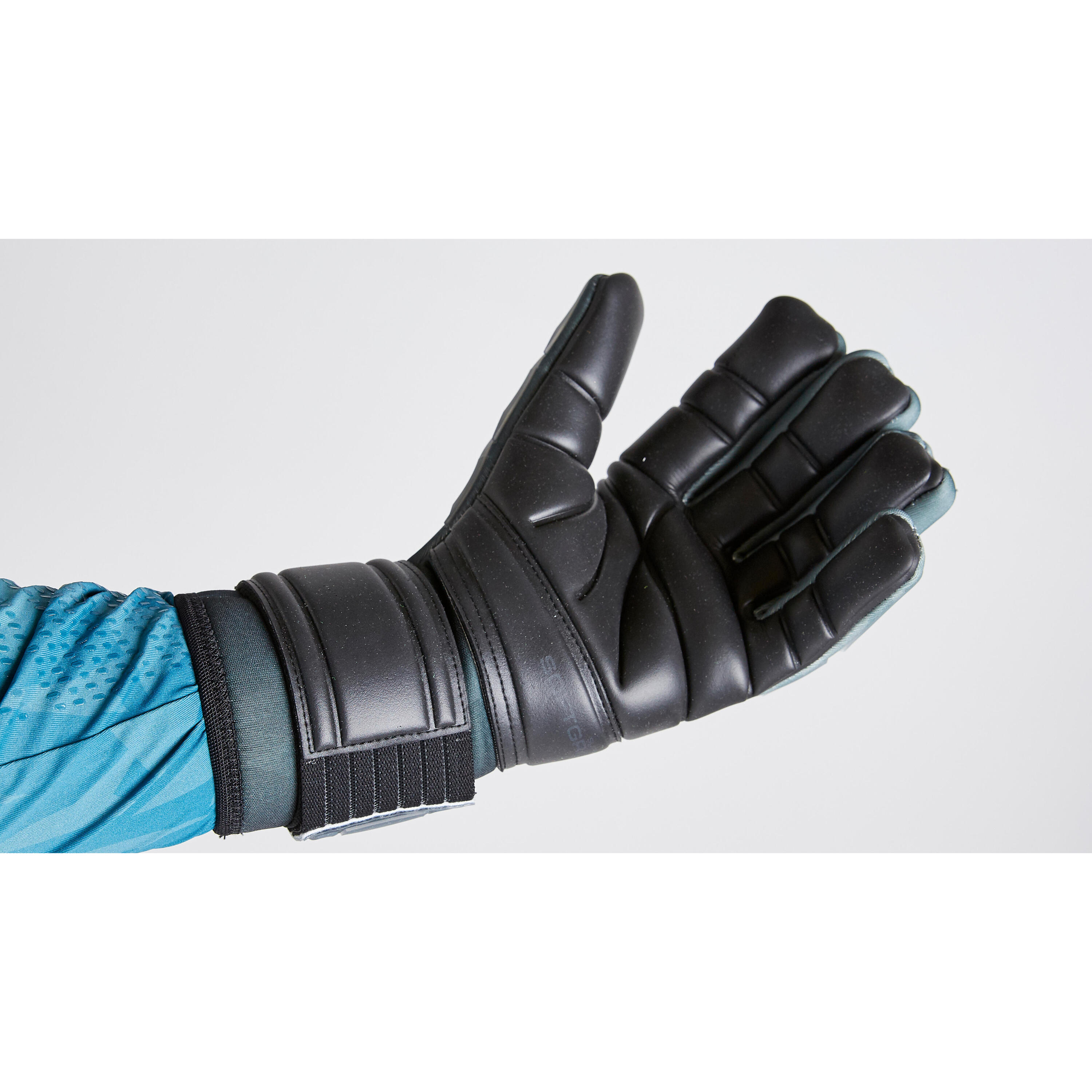 F900 Cold Negative Seam Adult Football Goalkeeper Gloves - Black 5/15