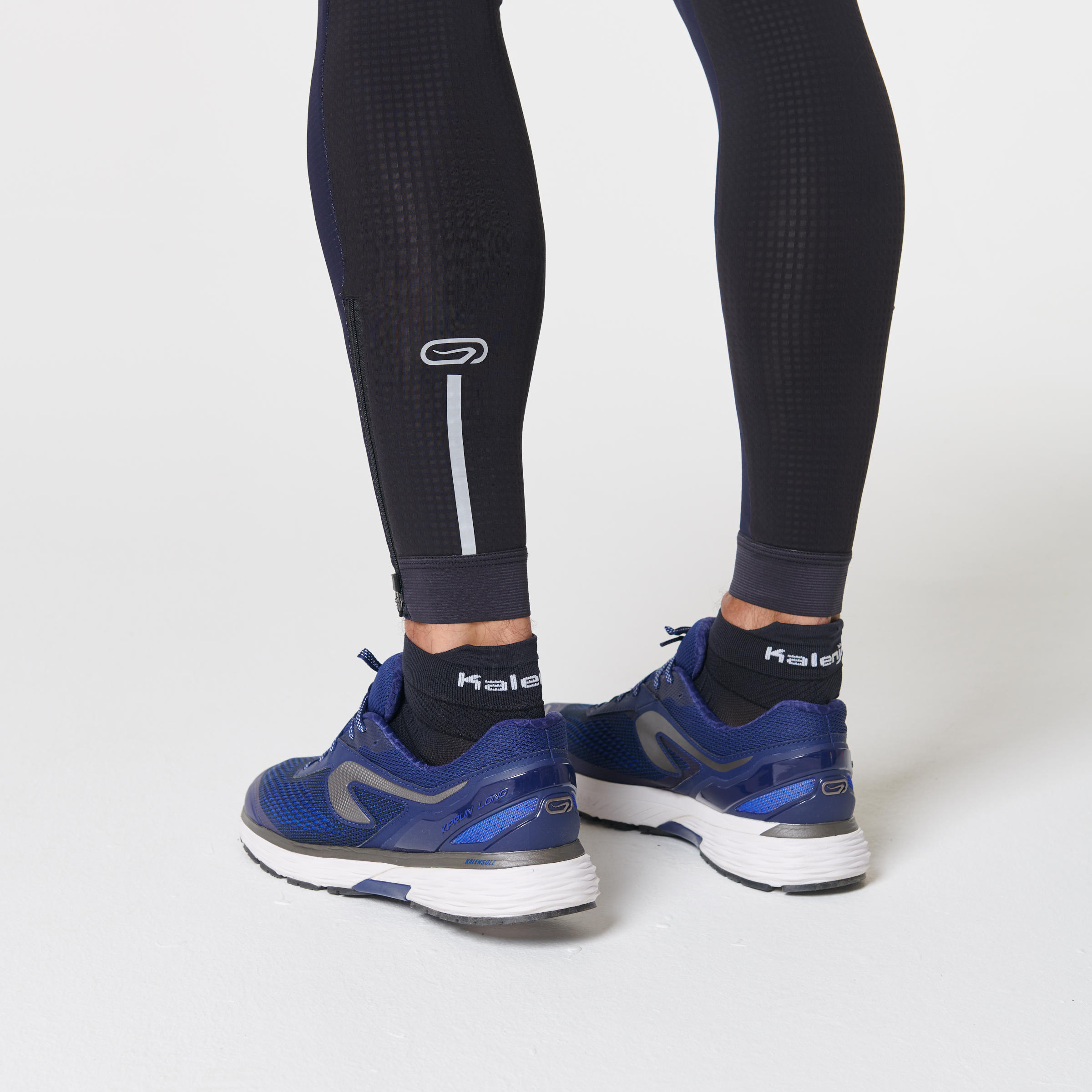 MEN'S RUNNING TIGHTS KIPRUN WARM - BLACK BLUE 4/8