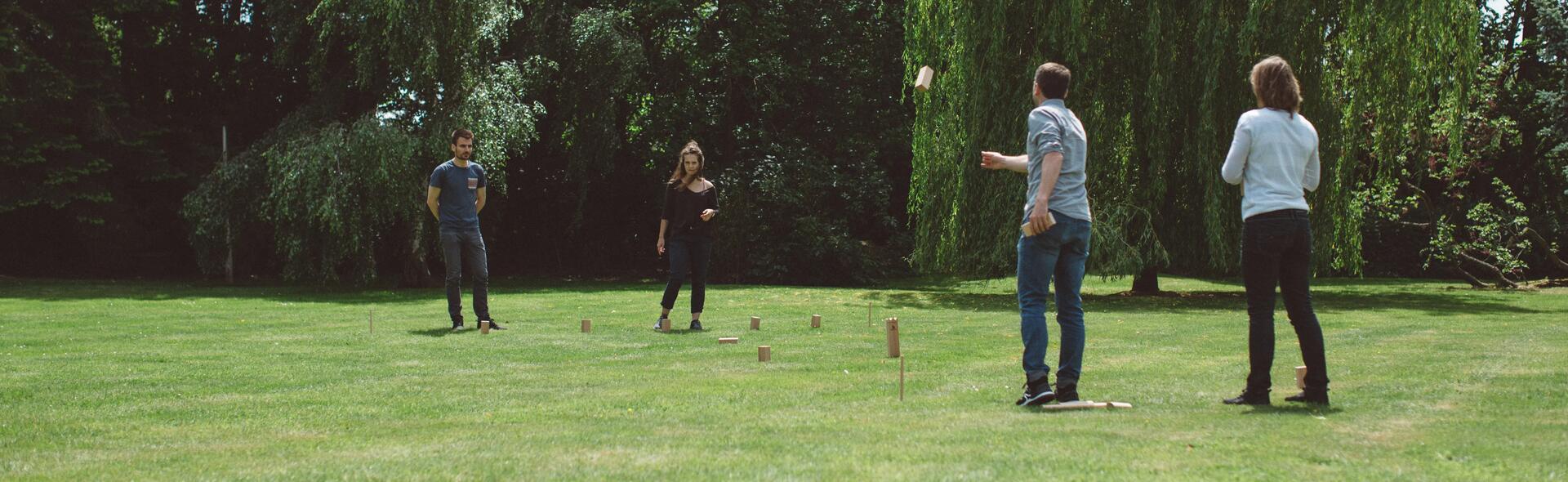 Wat zijn de spelregels van Kubb?