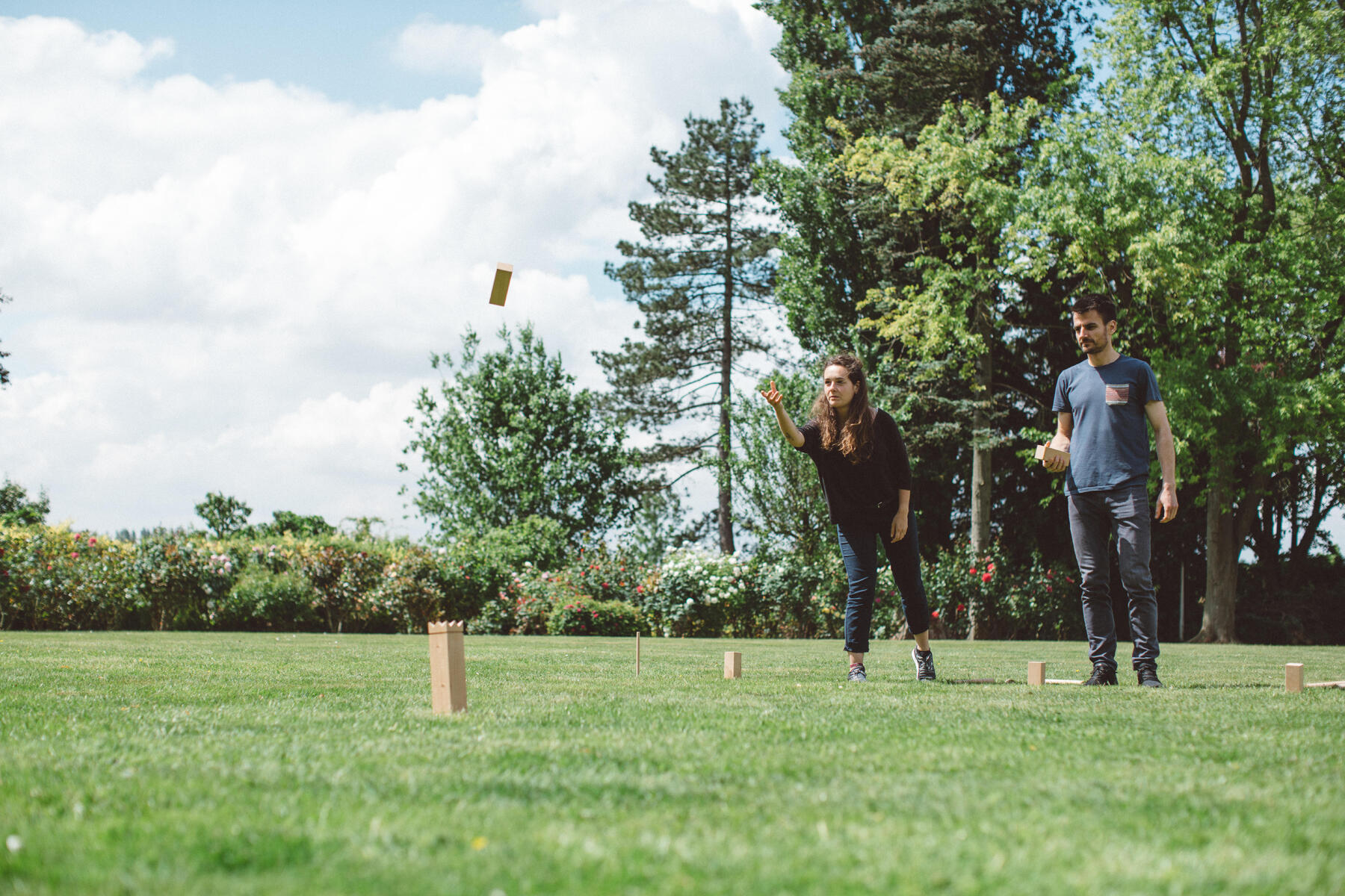 Découvrez les règles du jeu de Kubb, un jeu de précision.