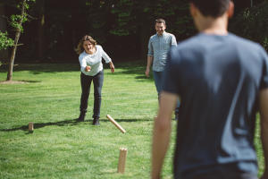 Découvrez les règles du jeu de Kubb, un jeu de précision. Découvrez les règles du jeu de Kubb, un jeu de précision.