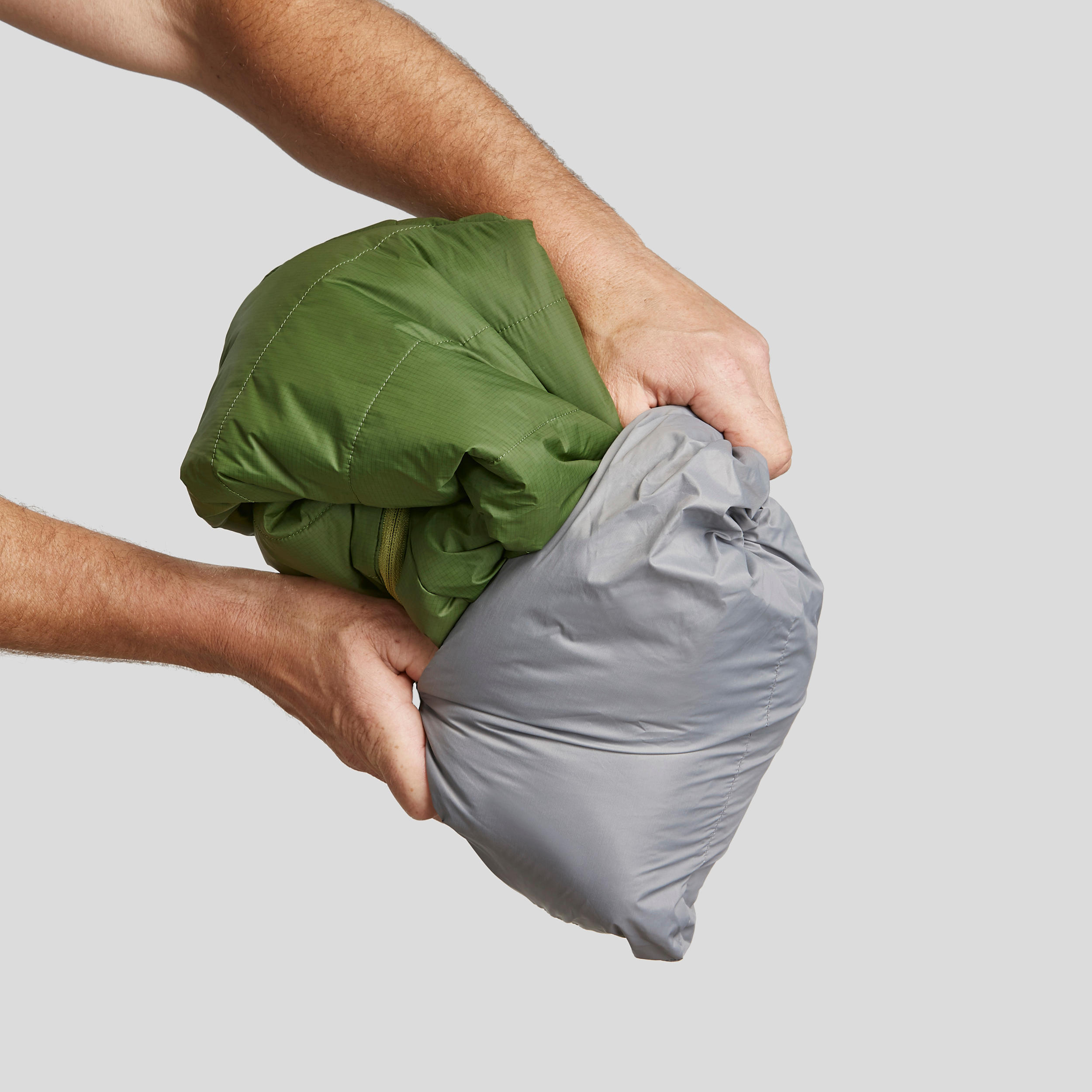 Doudoune de trek synthétique à capuche homme, MT100 - 5°C vert 6/8