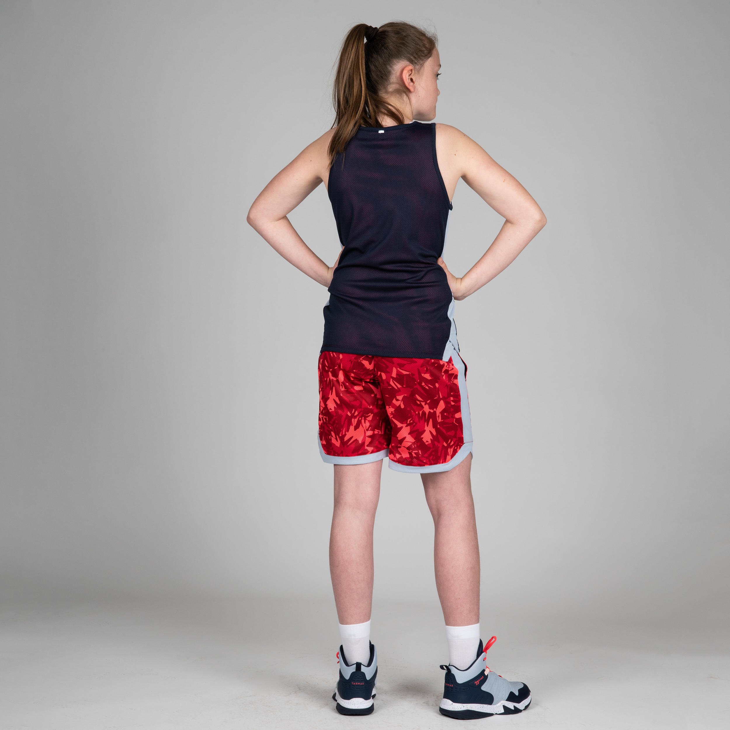 SH500R Boys'/Girls' Intermediate Basketball Reversible Shorts - Navy/Pink Print 9/11