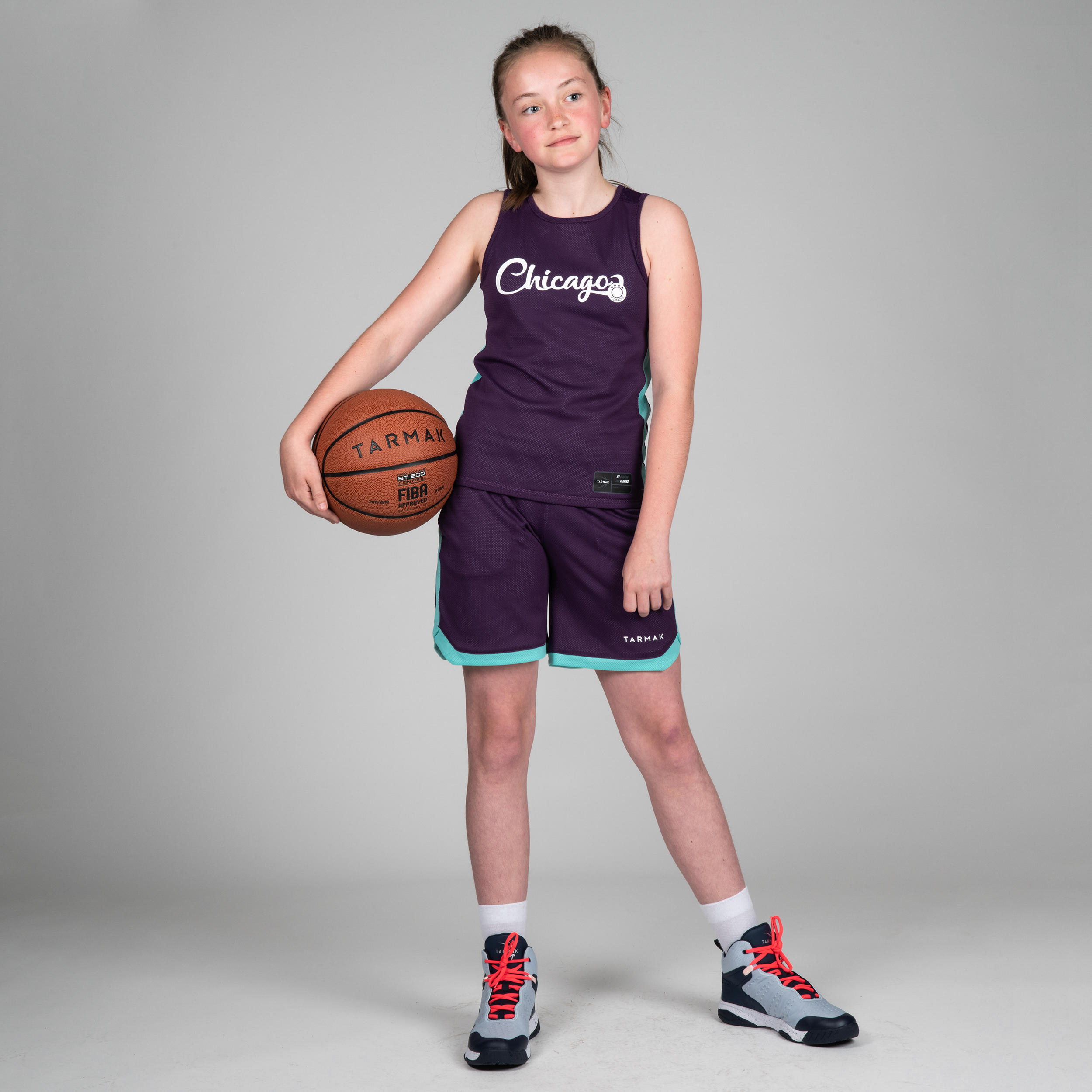 T500R Boys'/Girls' Intermediate Basketball Reversible Jersey - Purple/Chicago 4/16