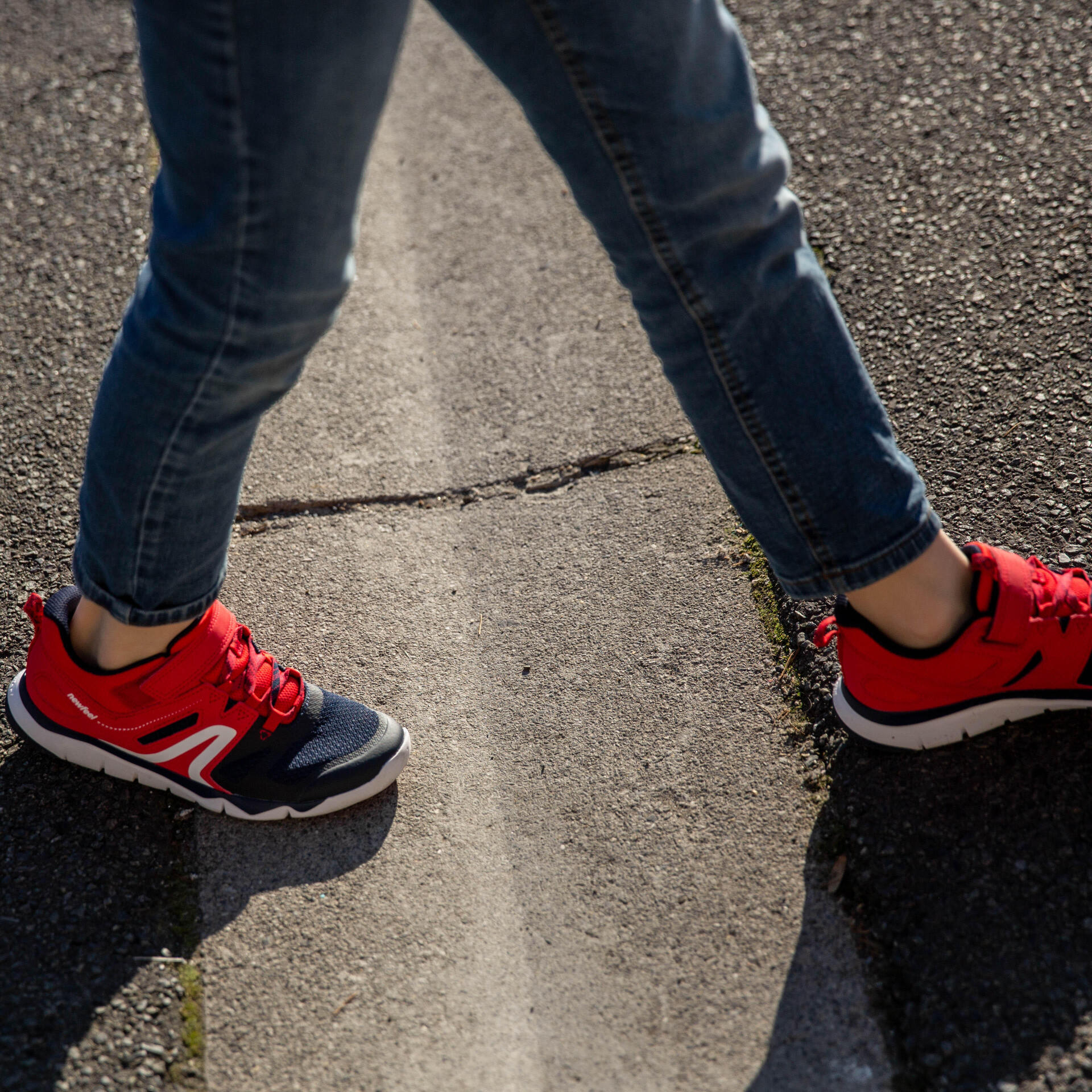 Como escolher o calçado de caminhada desportiva para criança - nível intermédio