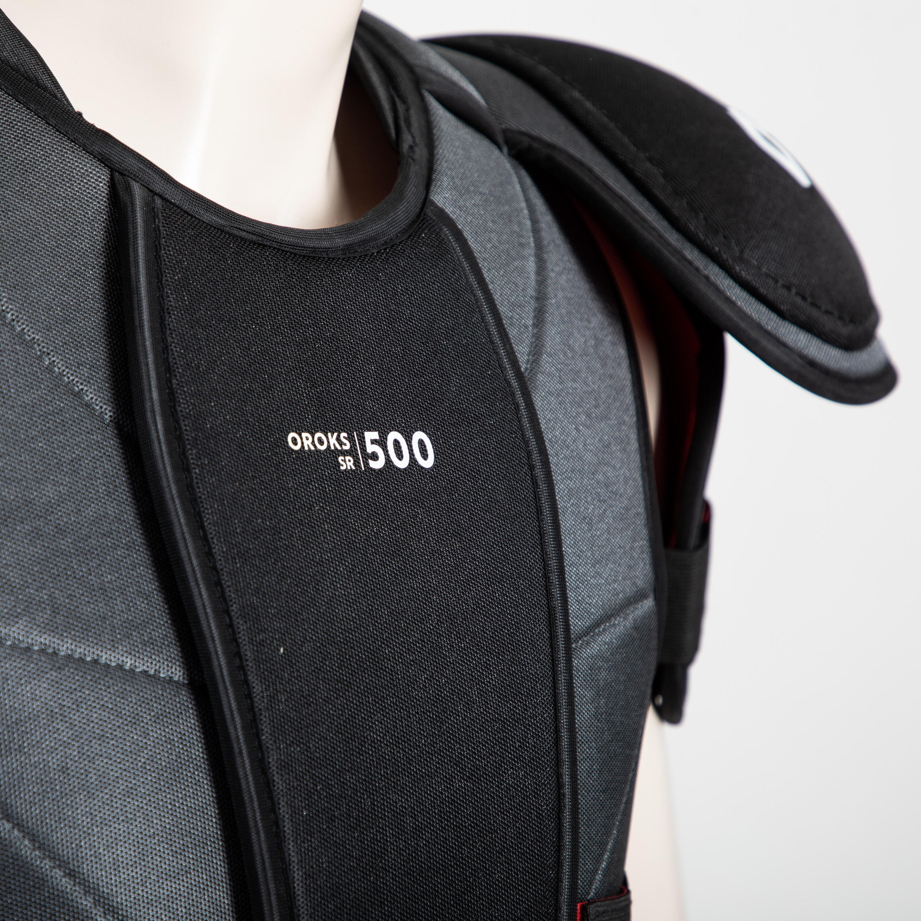 IH 500 Adult Shoulder Pads 3/8
