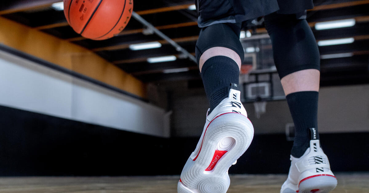 Come scegliere il tuo paio di scarpe da basket per adulti