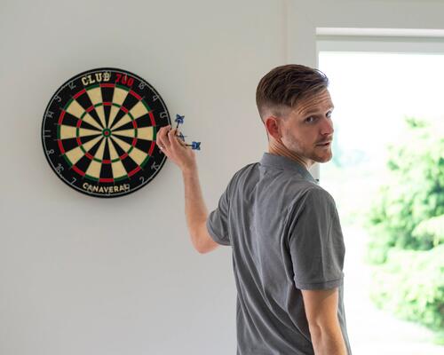 accrocher-cible-fléchette-traditionnelle-darts-decathlon-canaveral