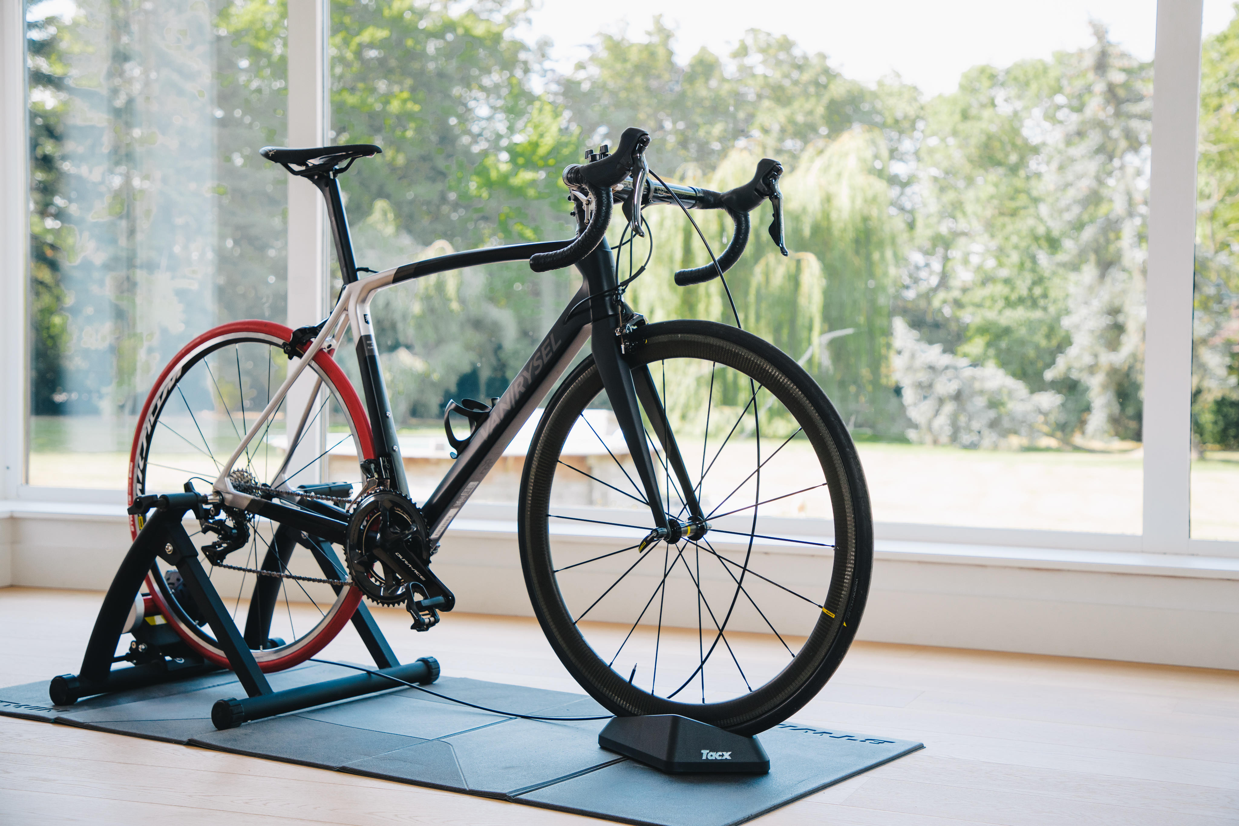 Bike Trainer Tire 700 x 25 c B Twin