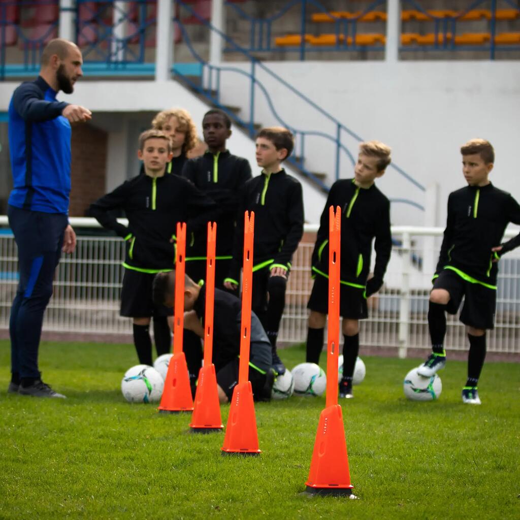 Súprava 4 vymedzovacích kužeľov Modular 30 cm oranžová na futbalový tréning