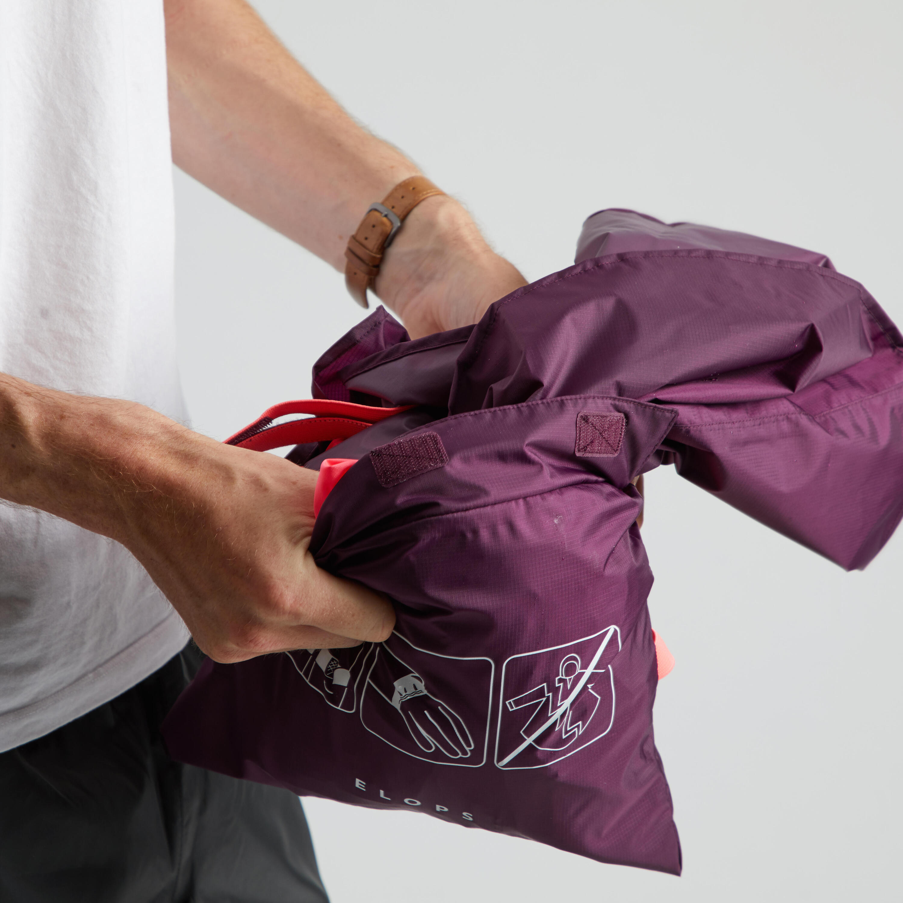 Cycling Rain Poncho 900 - Neon Pink/Plum 9/10