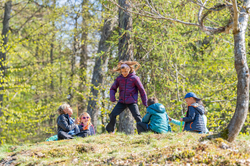 Met het hele gezin het bos in