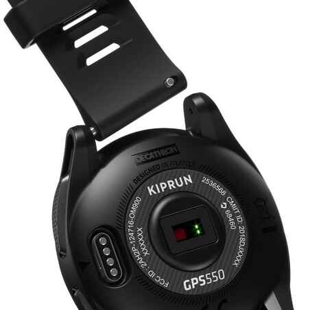 GPS-Pulsuhr Messung am Handgelenk Kiprun 550 schwarz