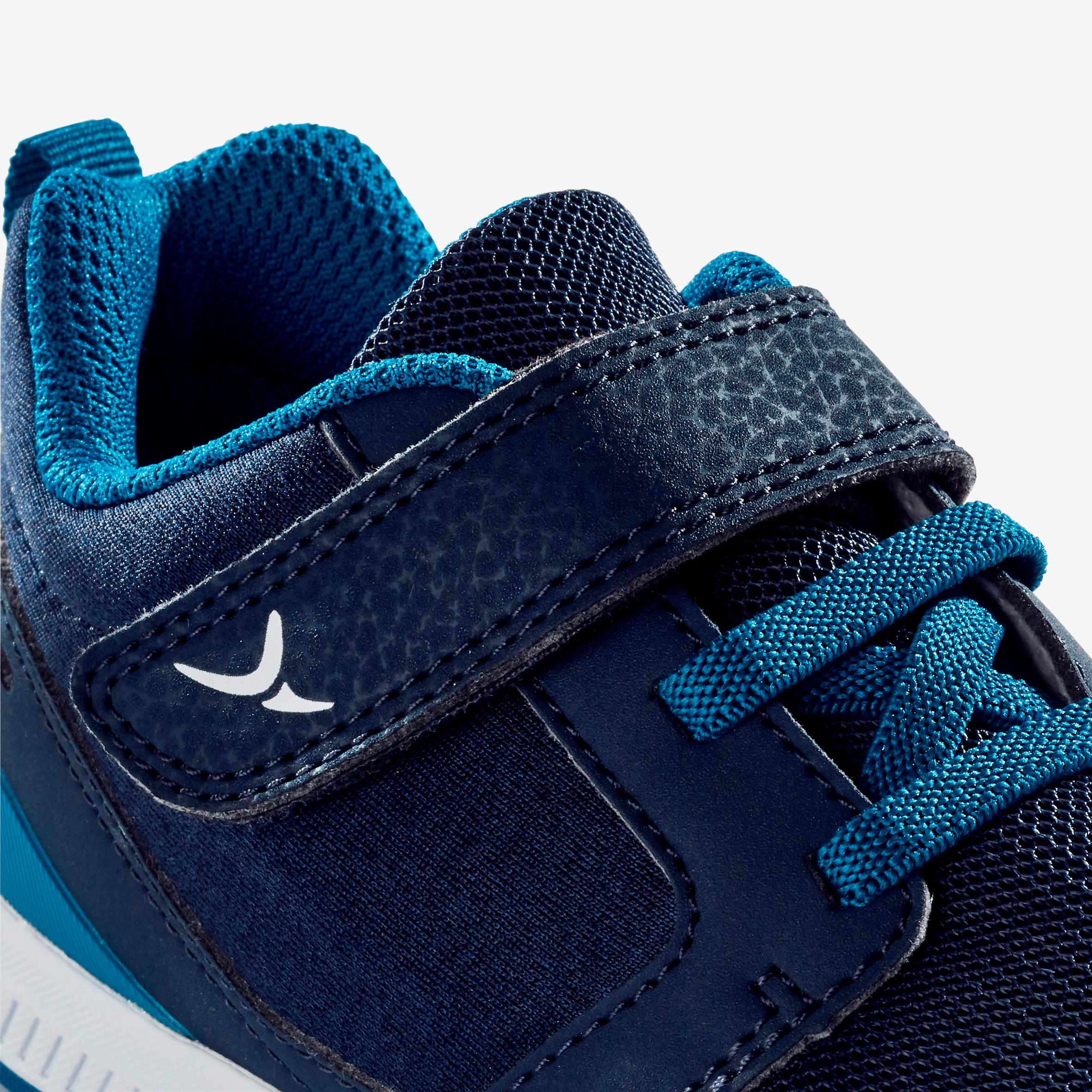 navy blue gym shoes