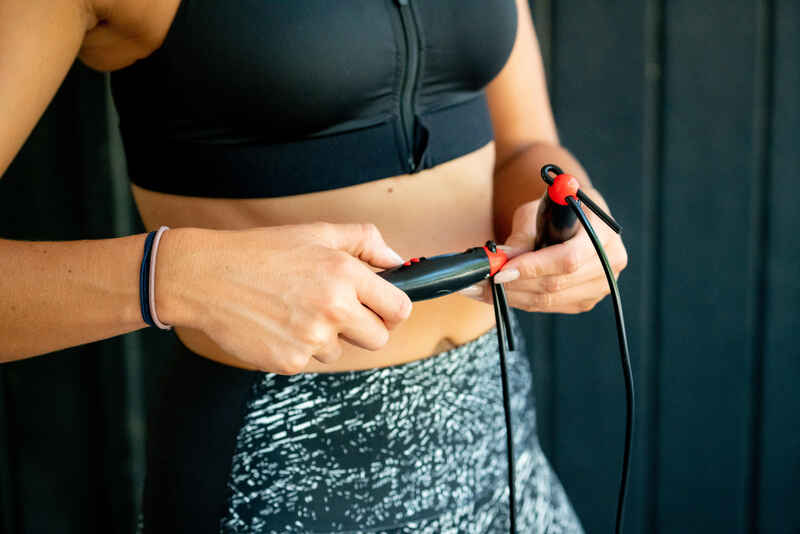 Skipping Jump Rope With Counter Cardio Fitness - Domyos