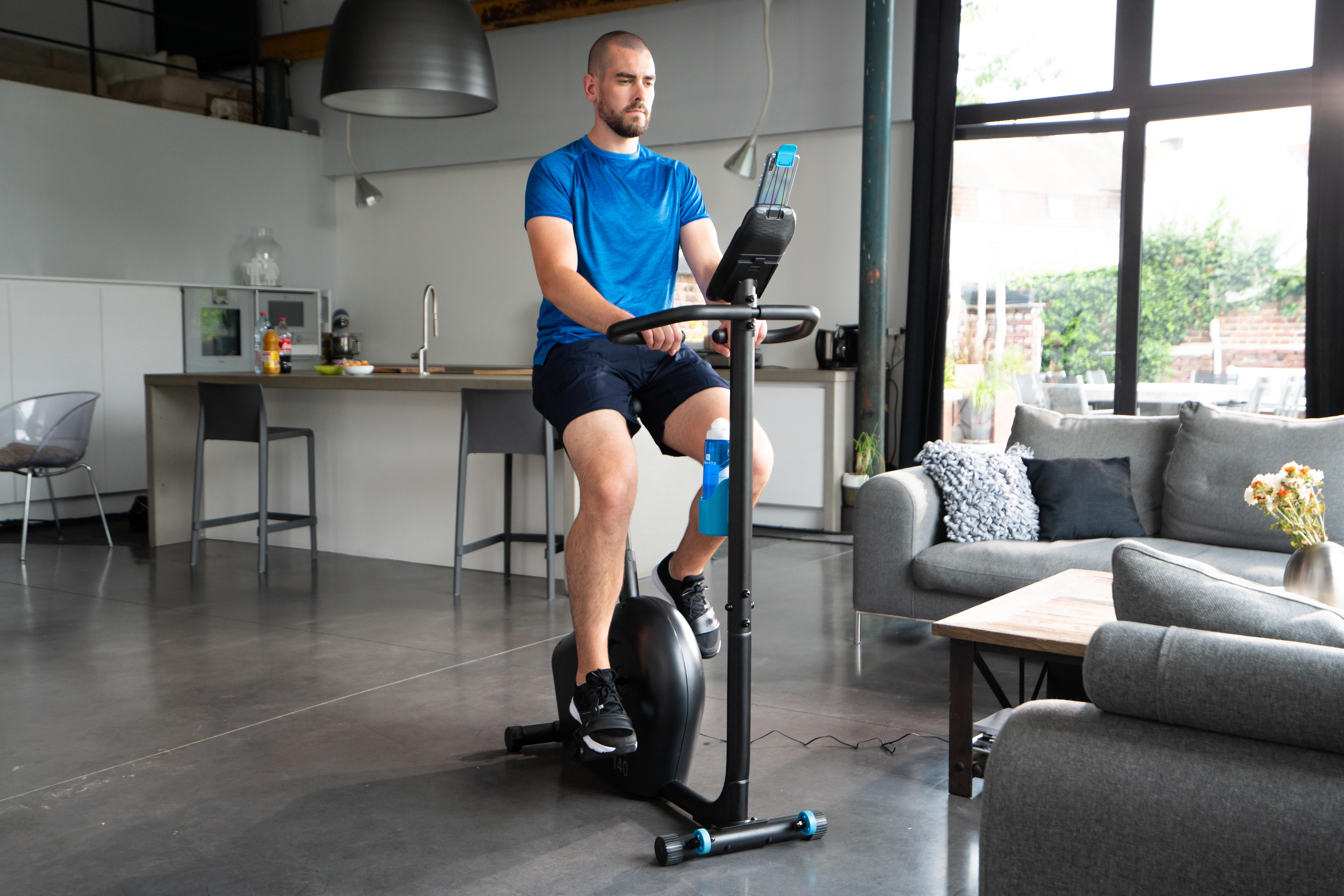 Velo d appartement essentiel EB 140 DOMYOS Decathlon