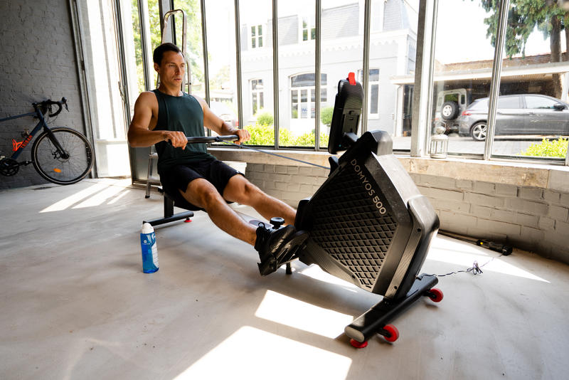 Quels sont les muscles sollicités par le rameur ?