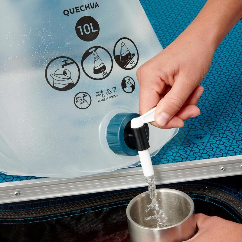 Precaución hierba Documento Bidón de agua 10 Litros plegable con grifo para camping Quechua | Decathlon Precaución hierba Documento Bidón de agua 10 Litros plegable con grifo para camping Quechua | Decathlon