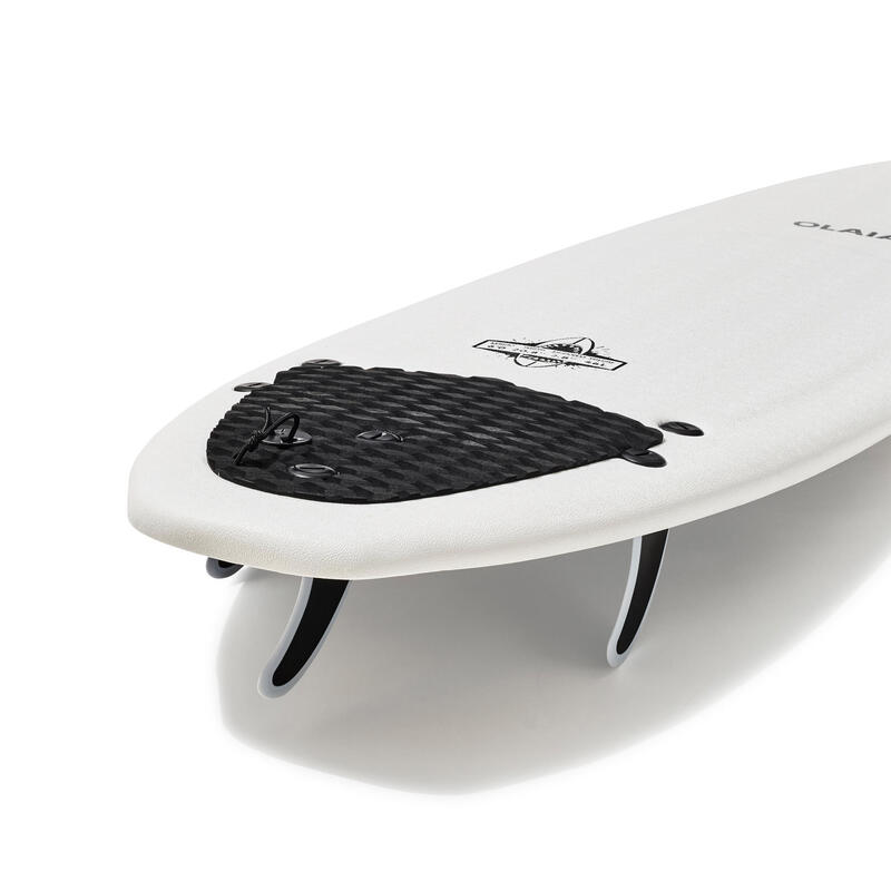 Surfboard 900 6' in foam, geleverd met 3 vinnen.