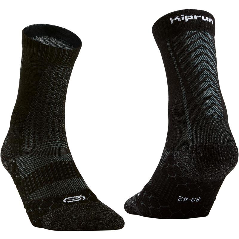 RUN900 MERINO WOOL MID-CALF RUNNING SOCKS - BLACK