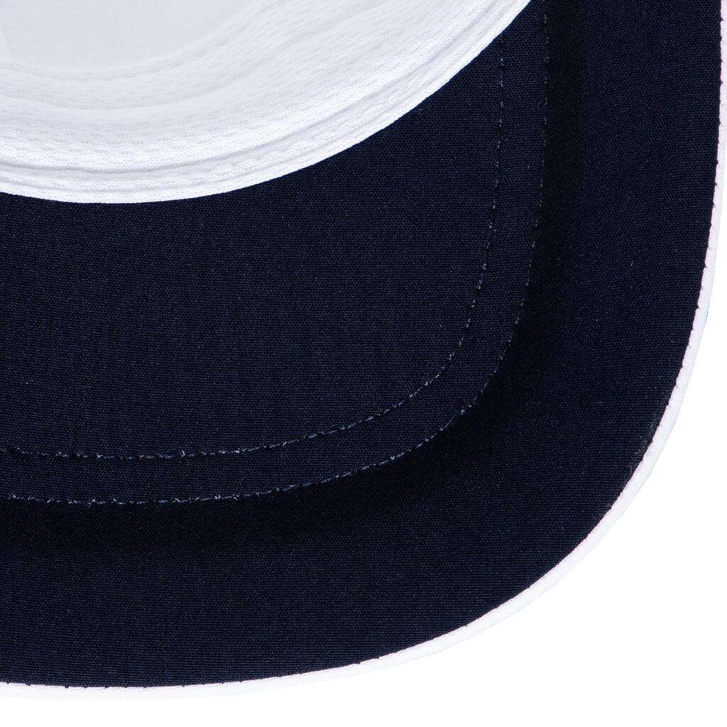 Tenisa cepure ar nagu “TC 900”, 56 cm, balta/tumši zila