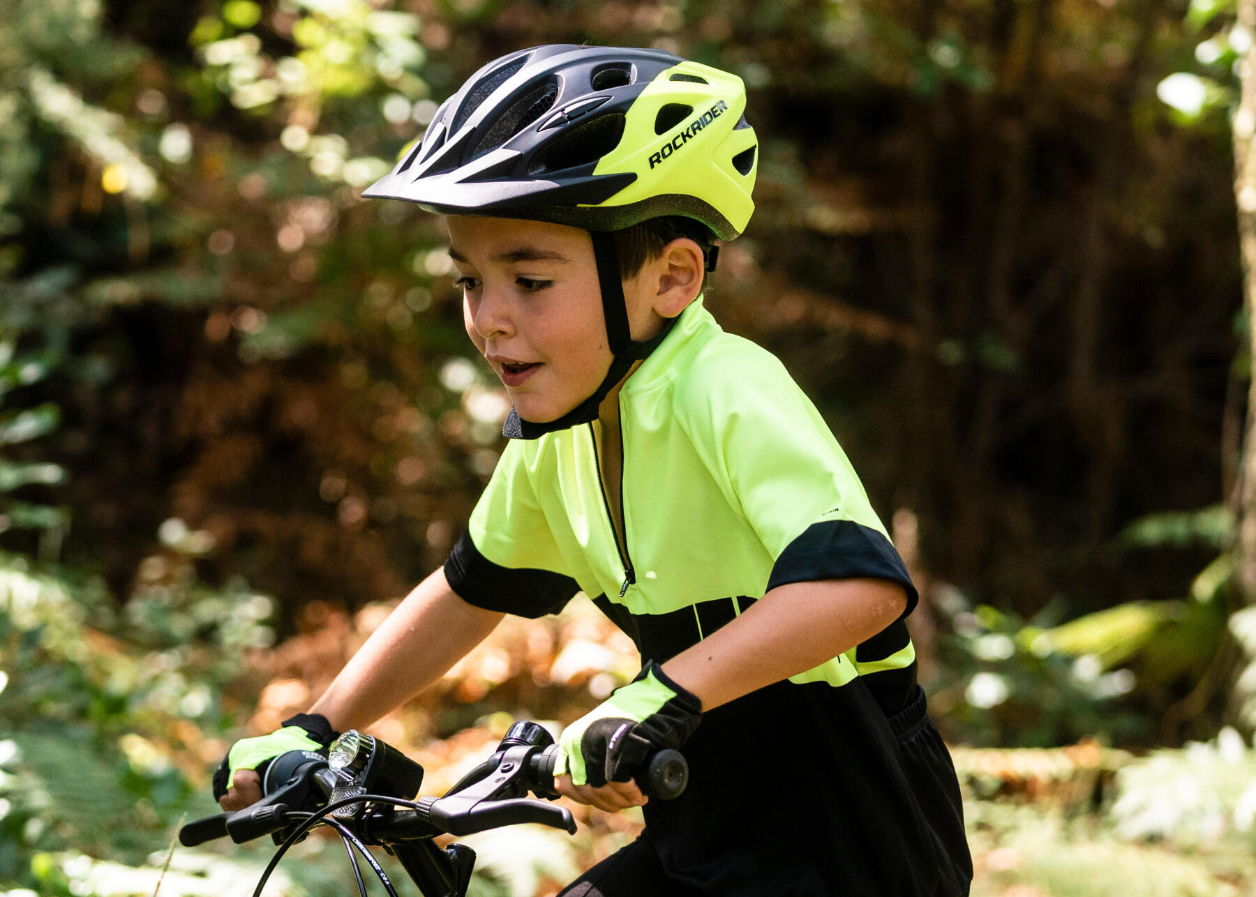 Comment choisir des accessoires de vélo enfant ?