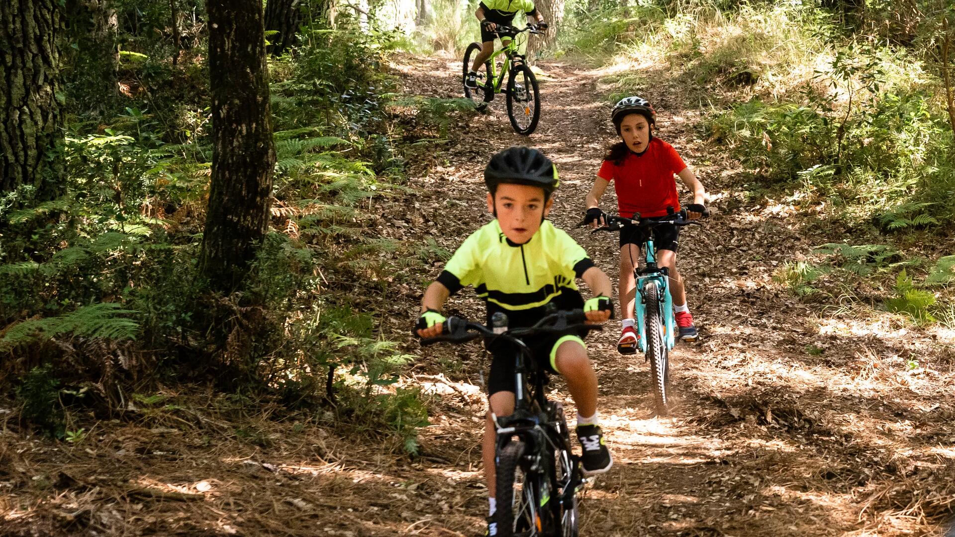 Guide de taille velo enfant fille et garçon selon l'âge 3 à 12 ans