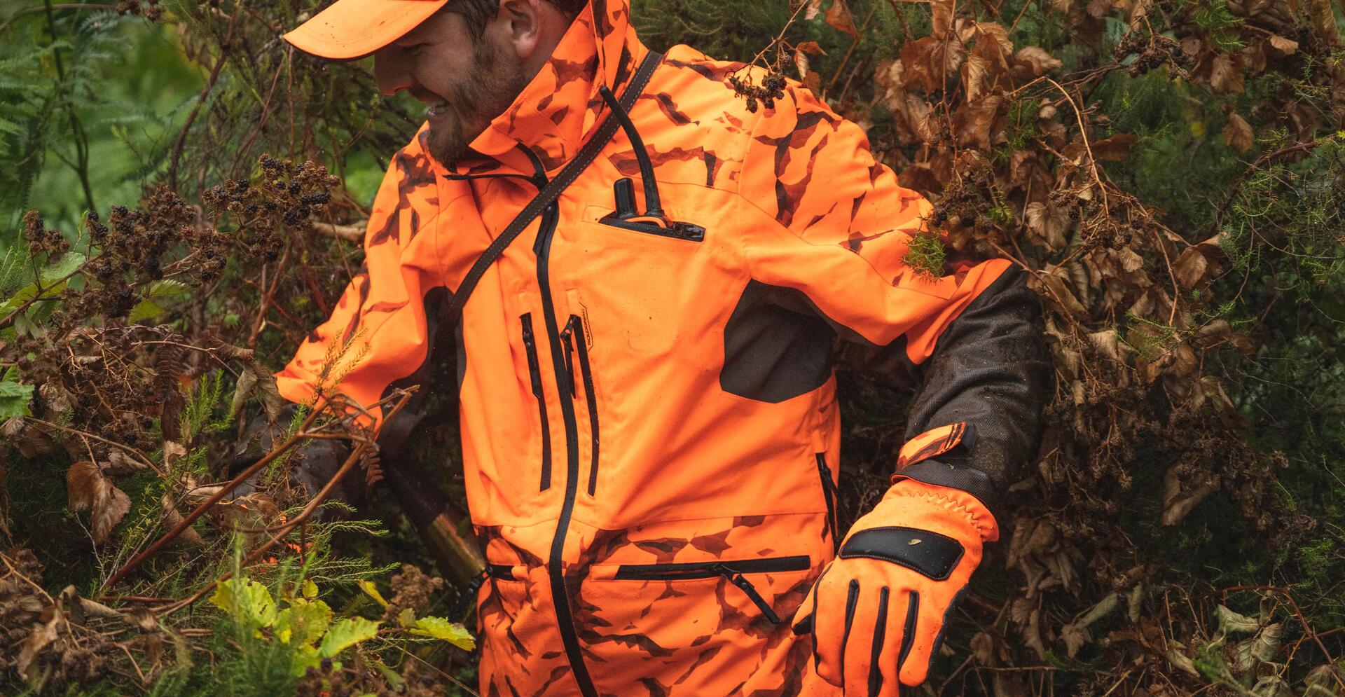 VESTE CHASSE RESISTANTE IMPERMEABLE ORANGE FLUO SUPERTRACK 900 LIGHT